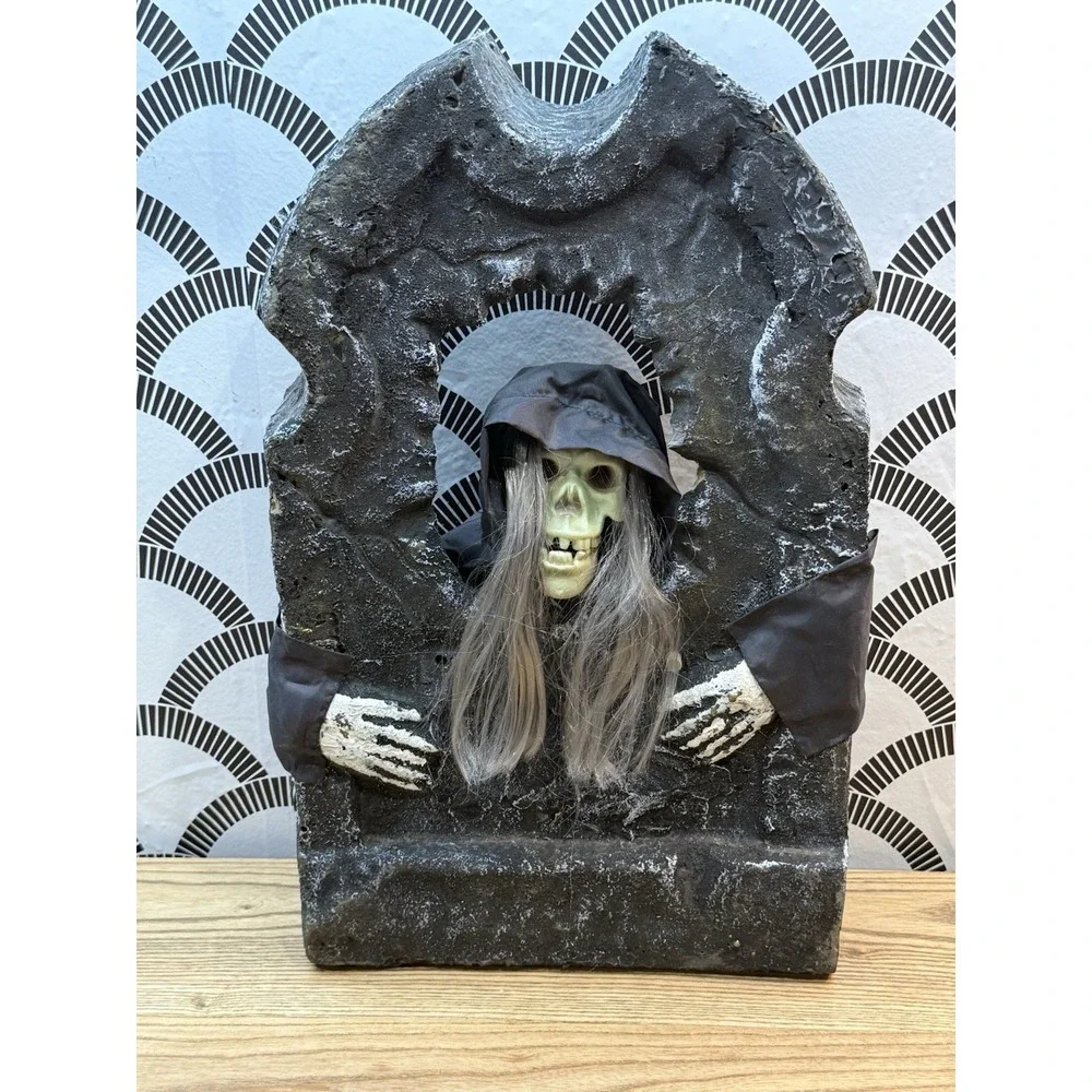 VTG Animated Gemmy Talking Skeleton Tombstone Light up Halloween Prop Decor